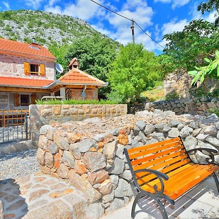 House Martelina Villa สตารีกราด-ปาเคลนีซา ภายนอก รูปภาพ