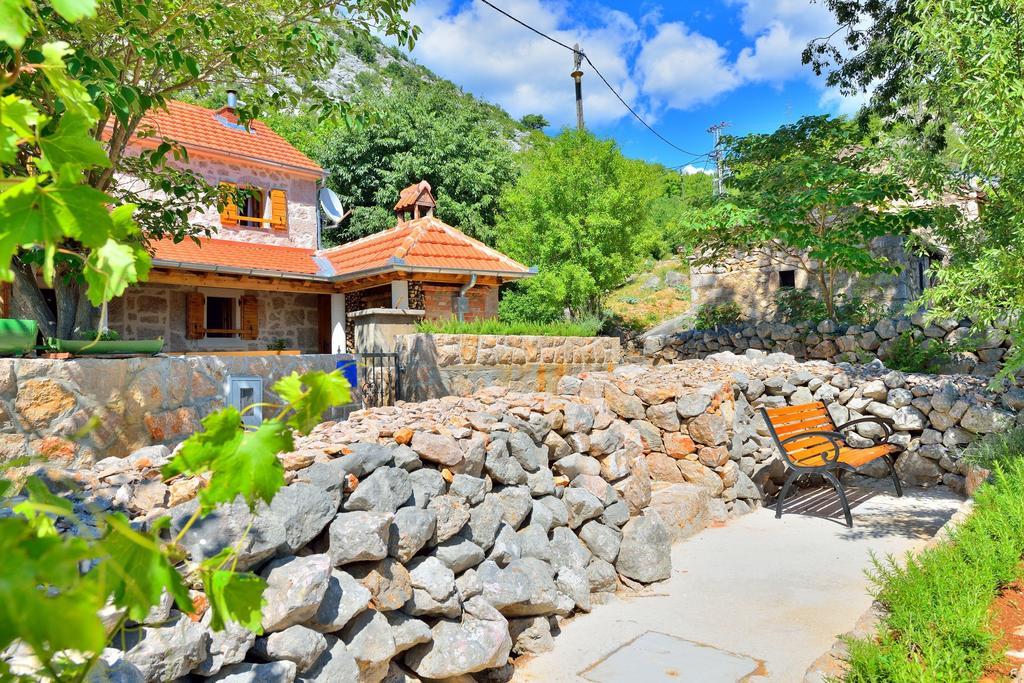 House Martelina Villa สตารีกราด-ปาเคลนีซา ภายนอก รูปภาพ