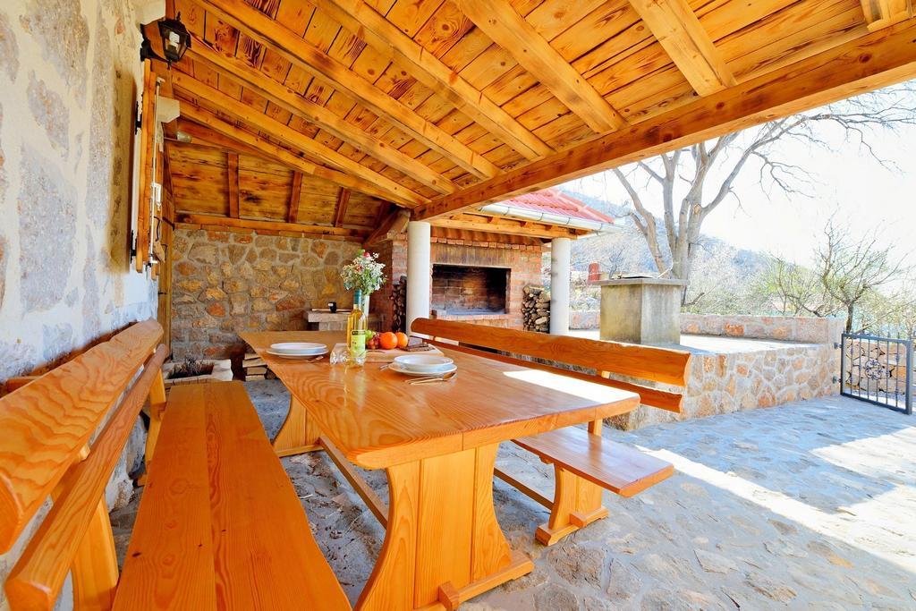 House Martelina Villa สตารีกราด-ปาเคลนีซา ภายนอก รูปภาพ