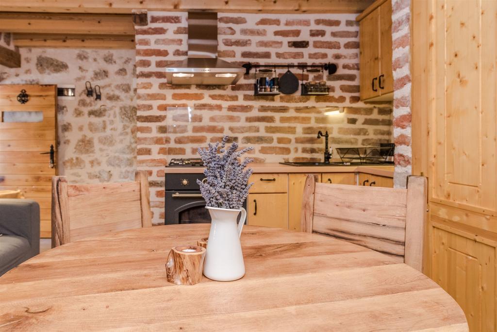 House Martelina Villa สตารีกราด-ปาเคลนีซา ภายนอก รูปภาพ